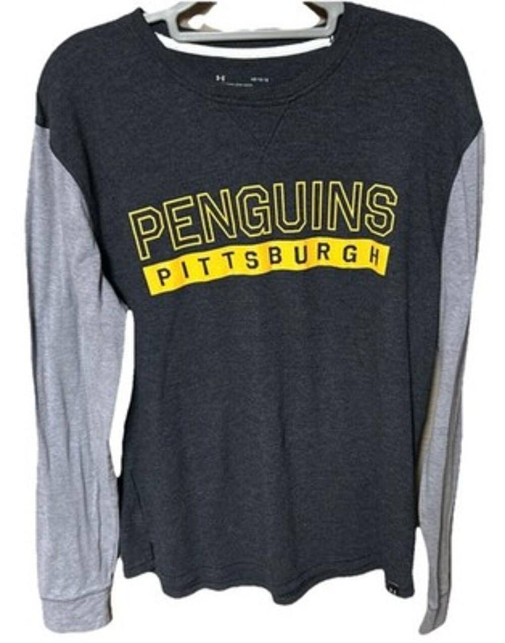 Under Armour NHL Pittsburgh Penguins Long Sleeve Shirt Large Loose